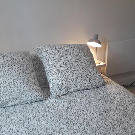 Logement Le Serein Tulon Zewnętrze zdjęcie